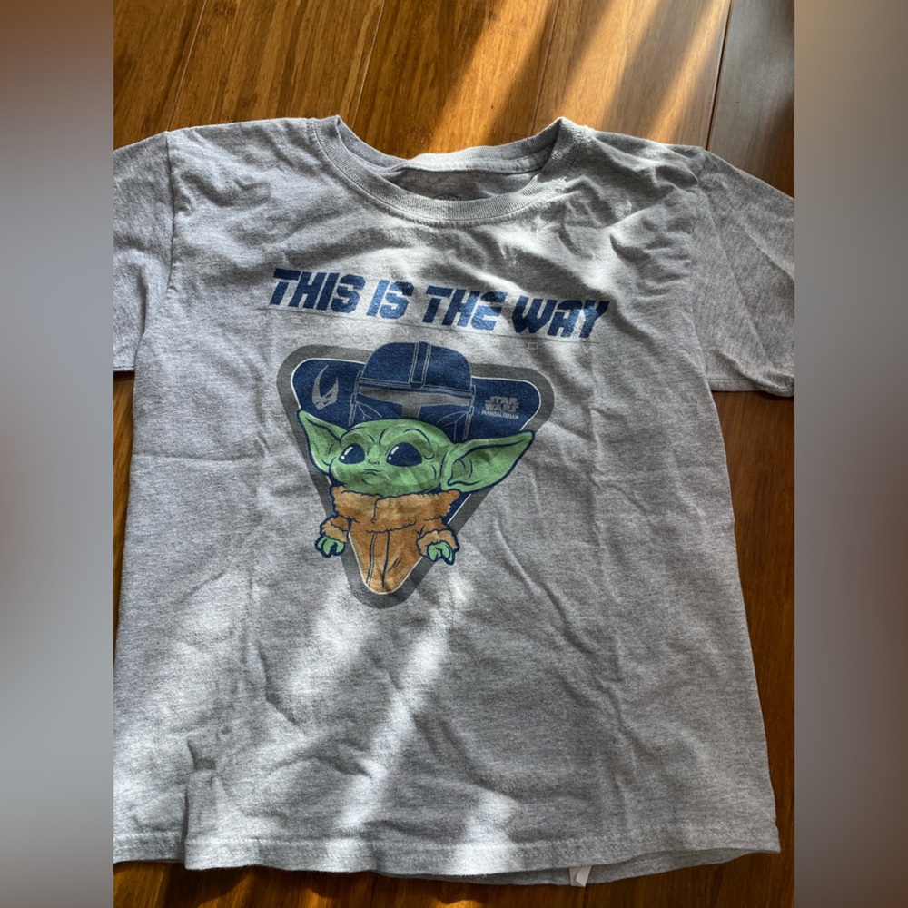 Gray Kids Shirt with Graphic Design